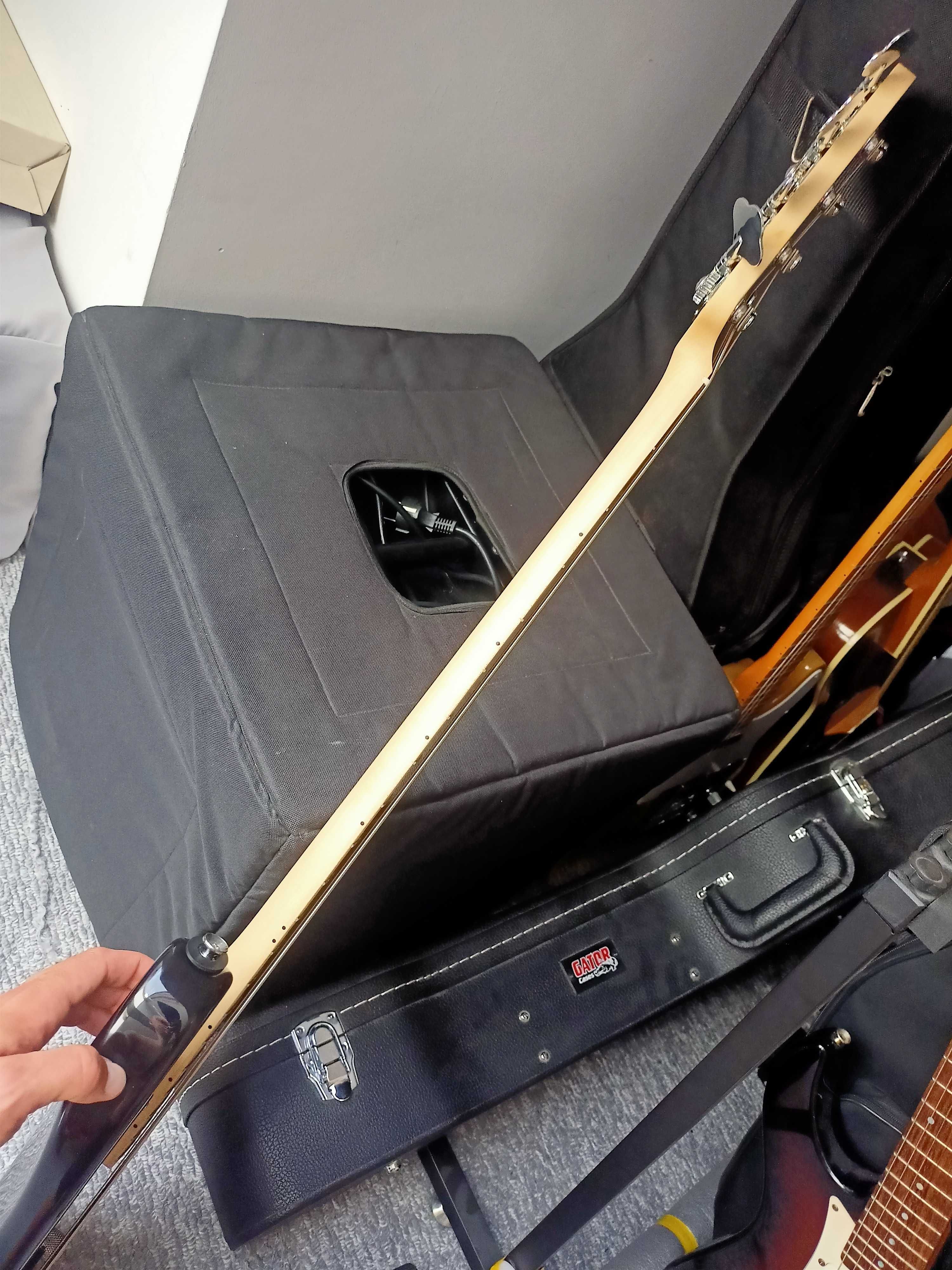 Gitara basowa Squier Affinity