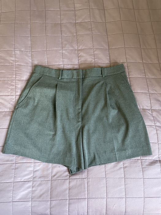 Жіночі шорти Zara