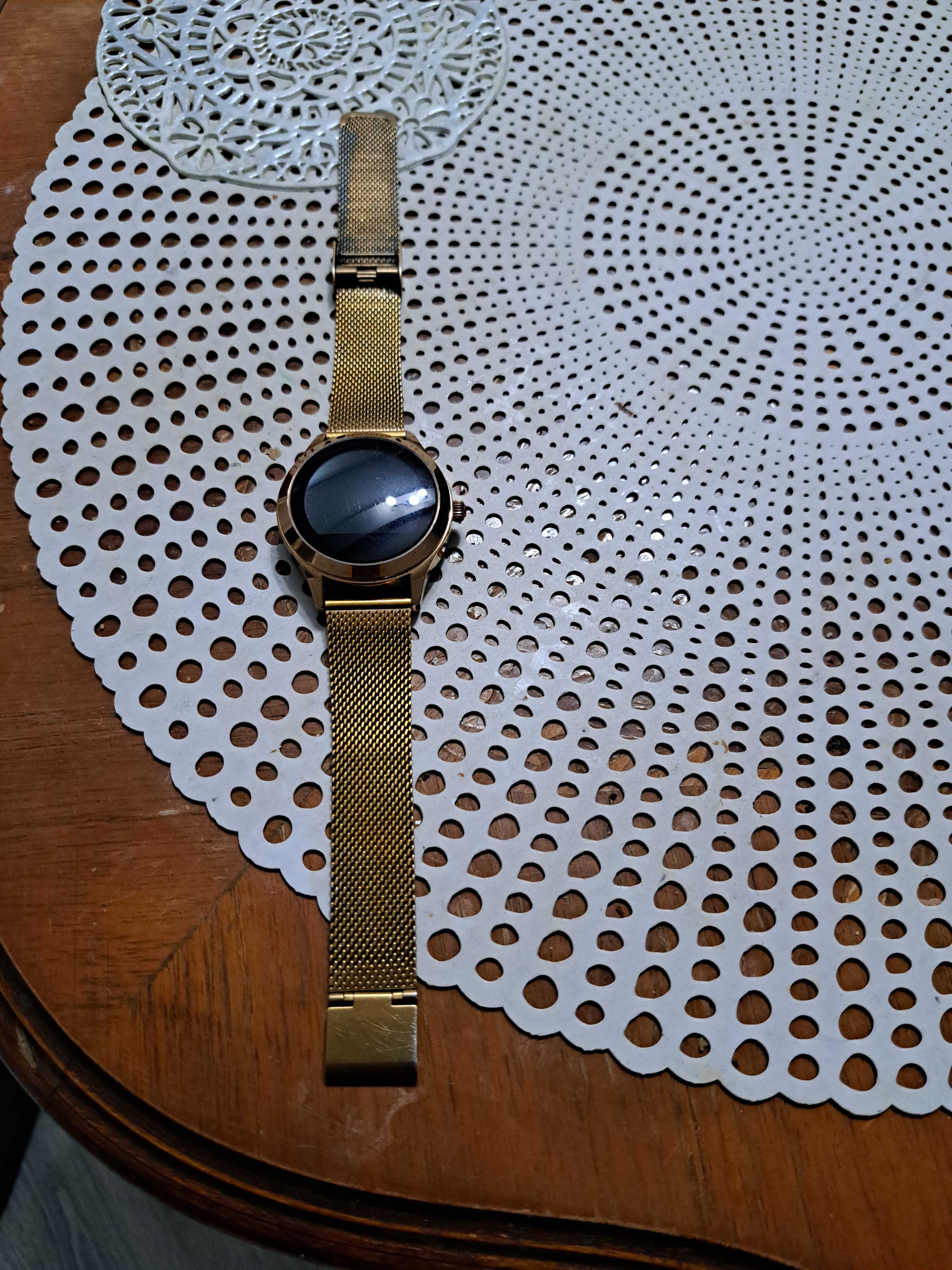 Zegarek damski smartwatch