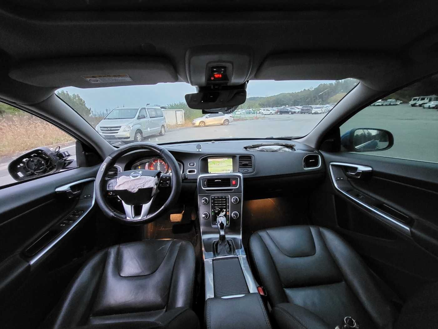 2015 Volvo V60 1.6 D2 Корея авто вже на майданчику