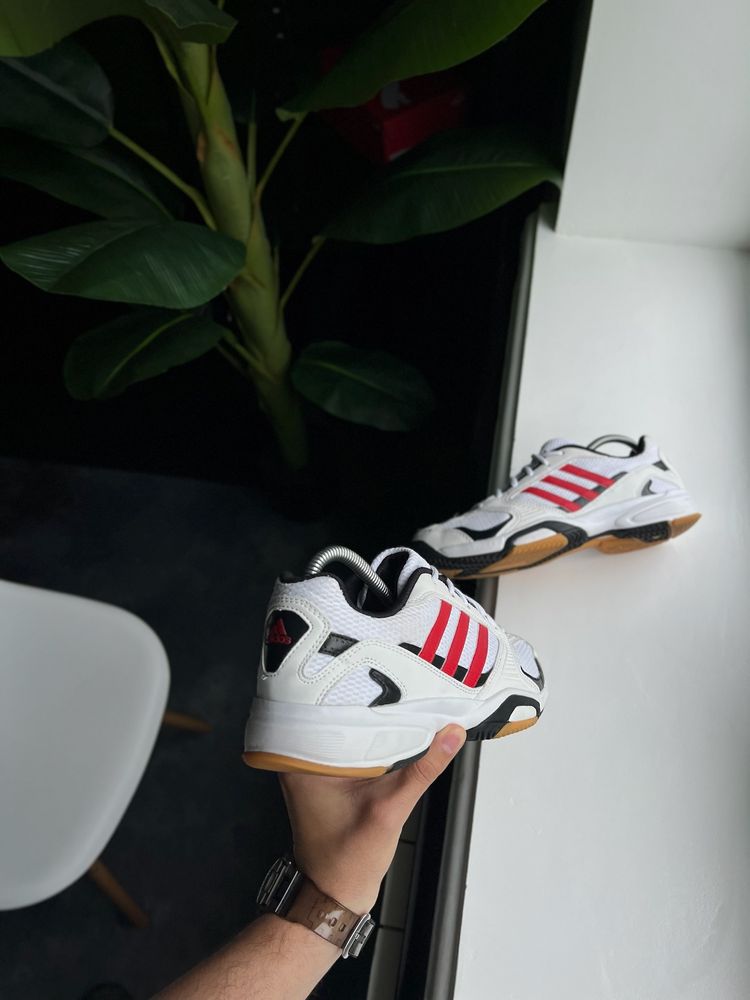 Оригінал, волейбольні Adidas Court Stabil, Розмір 42 (26.5 см) Ідеал !