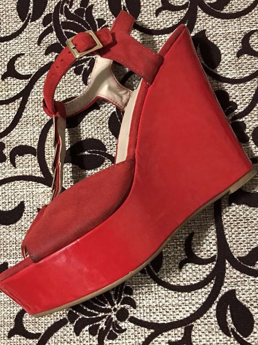 Женские босоножки на танкетке большой размер 42р стелька 26,5см б/у