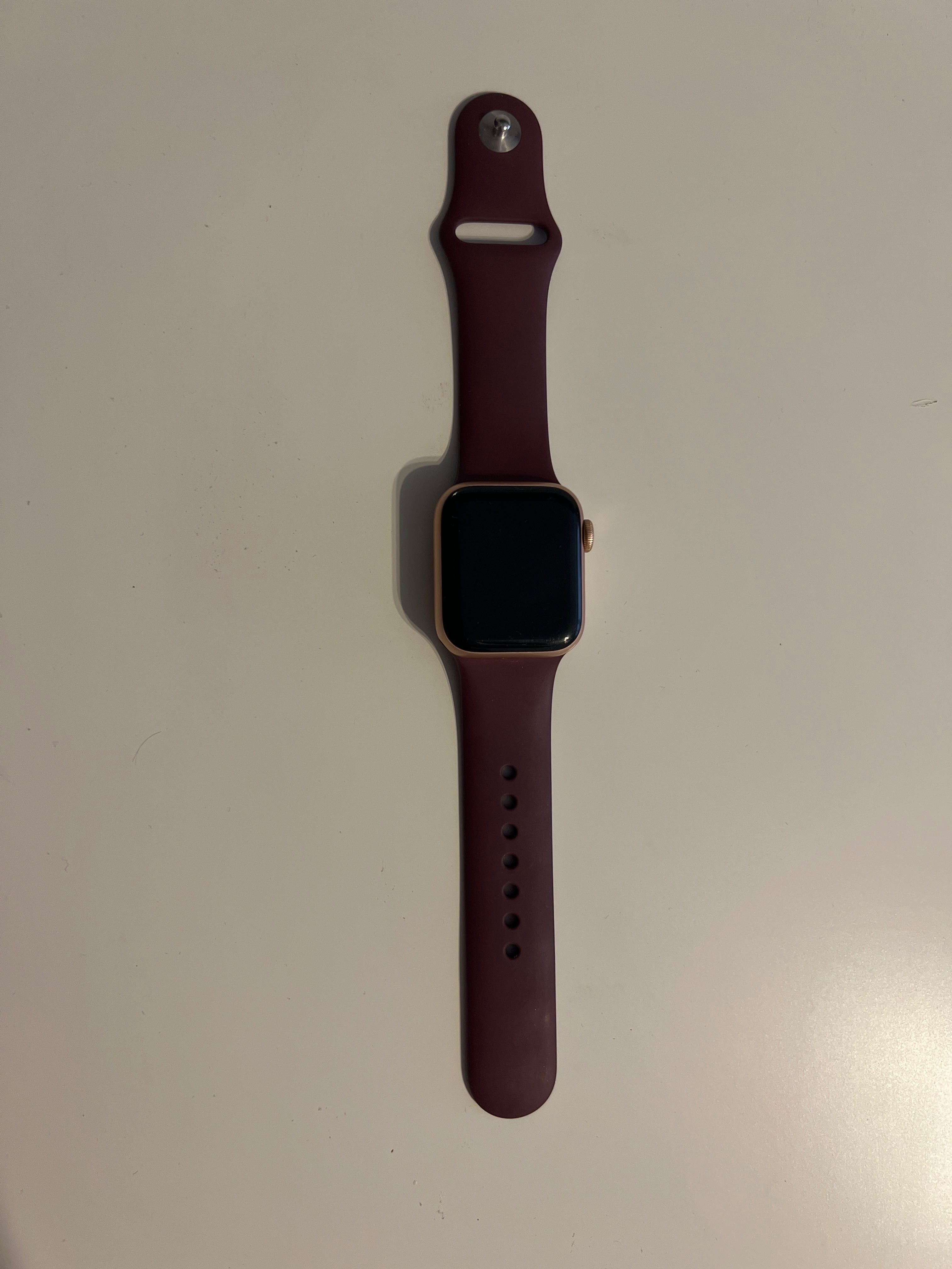 Apple Watch 6 40 mm GPS+CELL