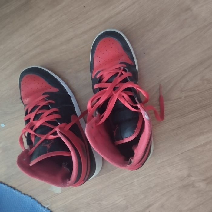 Jordan 1 vermelho
