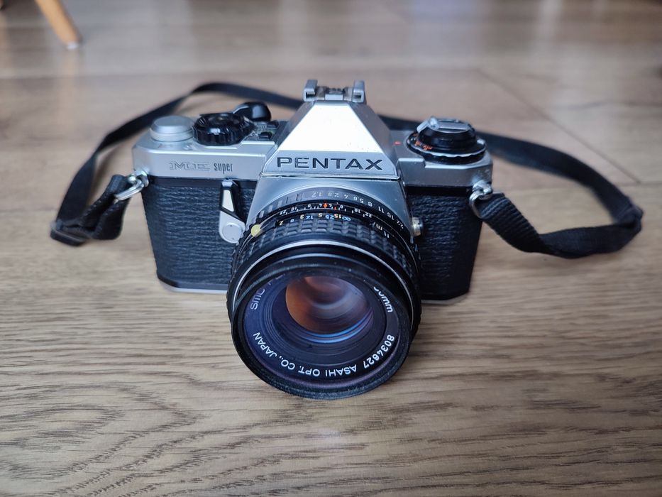 Aparat analogowy Pentax ME super