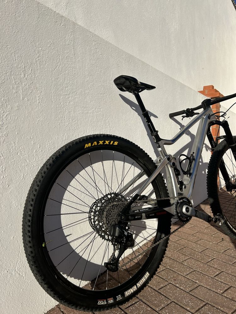 Scott Spark WC RC Sram AXS edição limitada Nino Schurter
