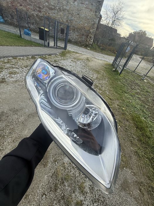 Lampy bi-xenon Audi A4B7 Skrętny, samopoziomowanie, kompletne