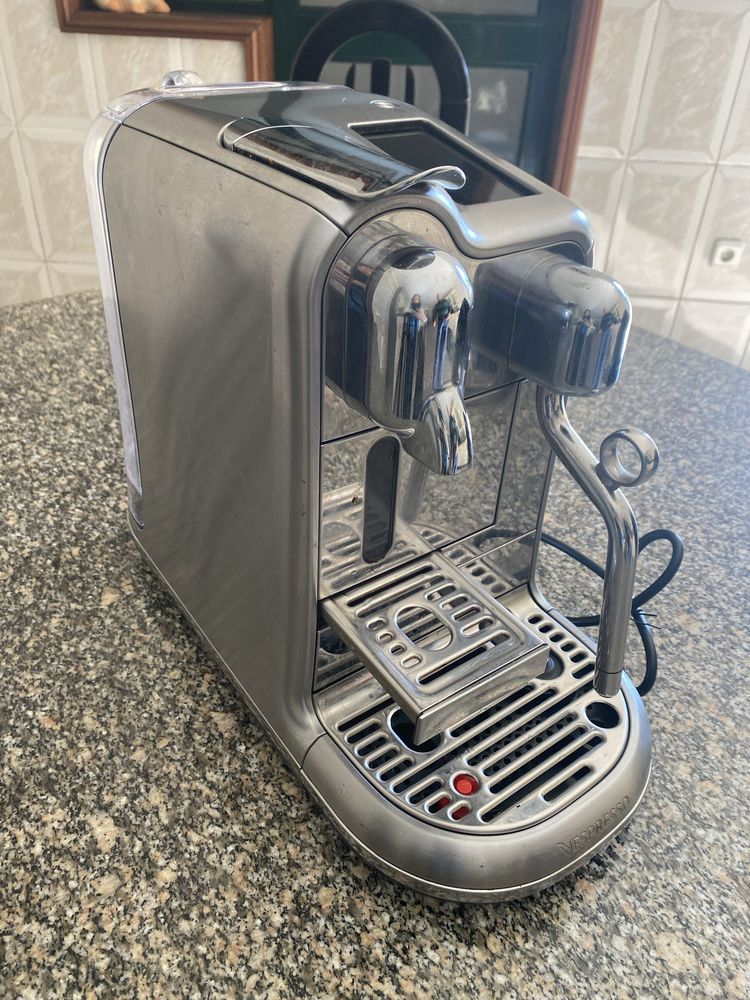 Nespresso Creatista Plus (em GARANTIA)