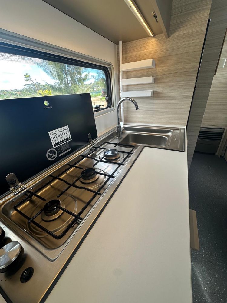 Caravana Adria 552