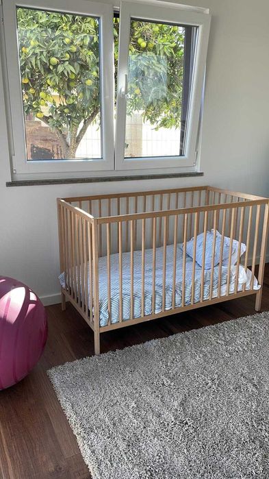 Berço IKEA faia - ótimo estado