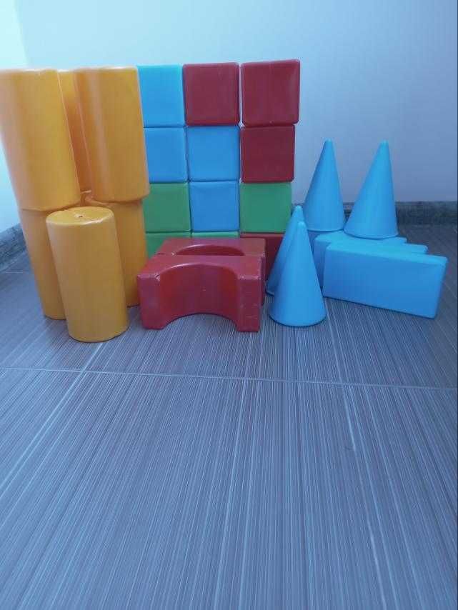 Кубики пластмасса