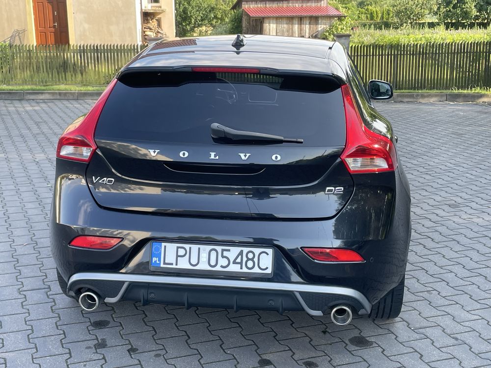 Volvo V40  1.6 D2