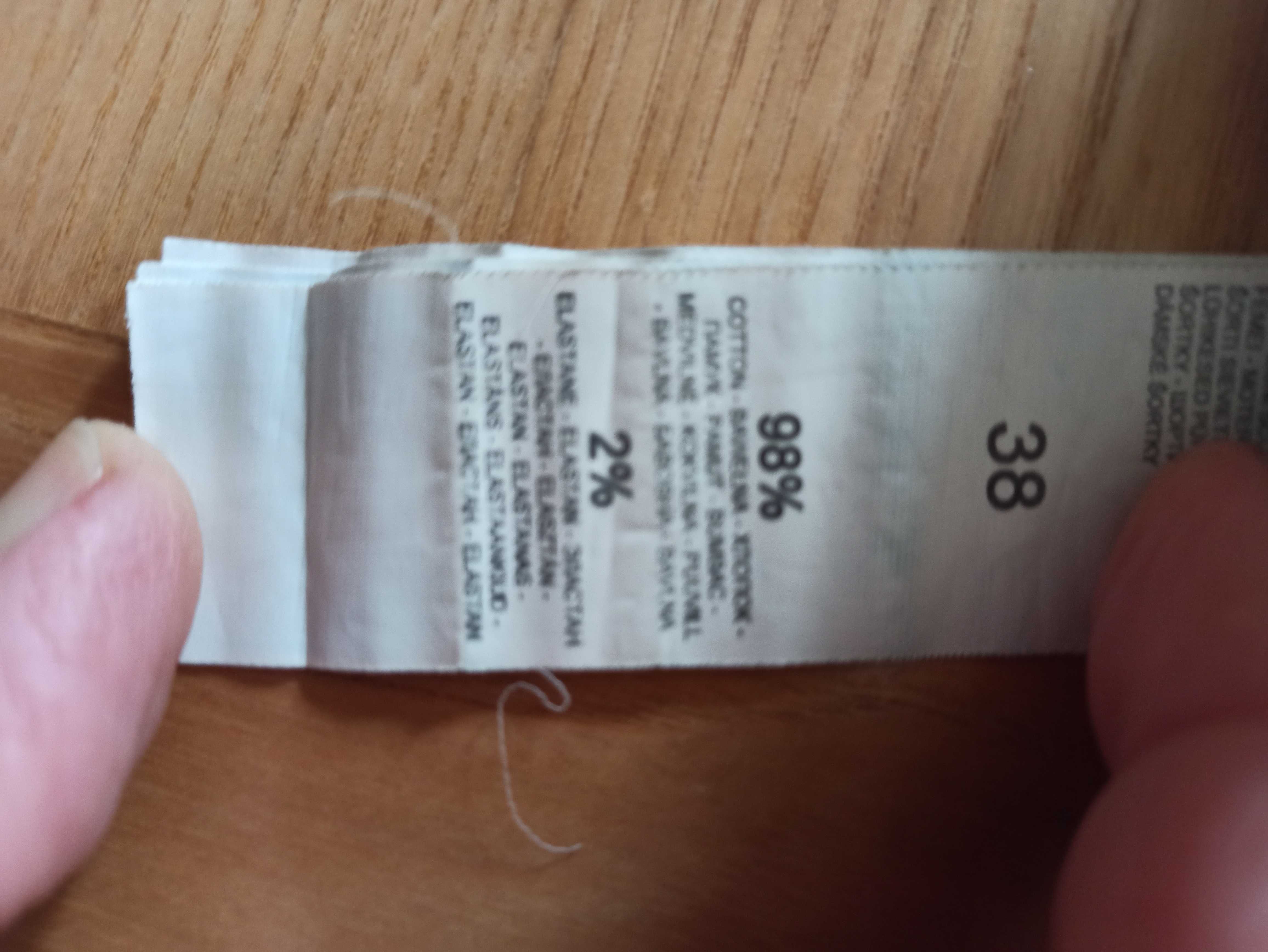 Reserved spodenki krótkie z szelkami typu ogrodniczki jeans