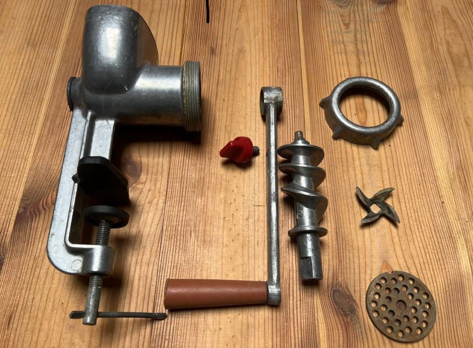 Мясорубка ручна мясорубка