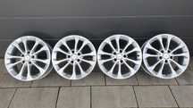 Felgi Mercedes 17" + oryginalne dekielki i śruby.