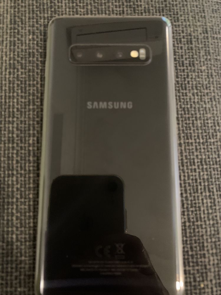 Samsung S10 como novo