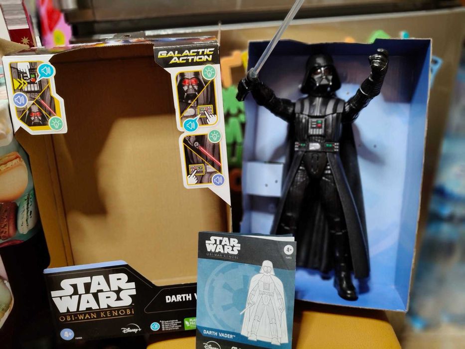 Фігурка Star Wars Obi Wan Kenobi Galactic Action Darth Vader