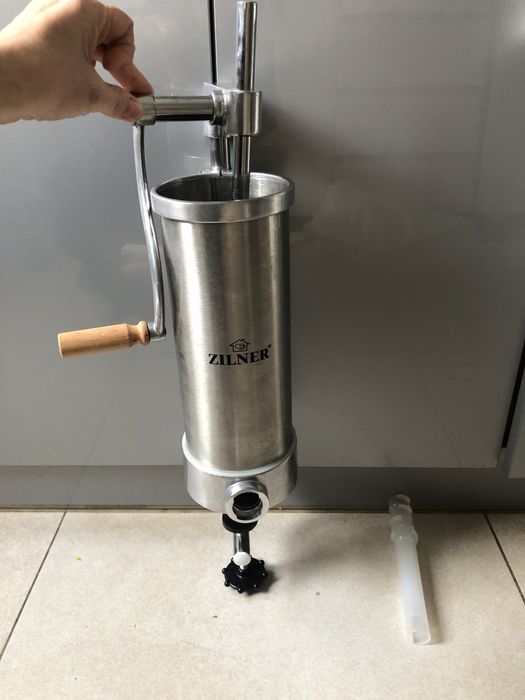 Nadziewarka 3 kg pionowa szpryca do kiełbas wędlin Zilner
