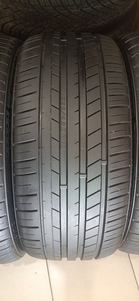 Шини 225/40 R18 літо