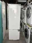 Liebherr ICBP 3256 вбудований холодильник BioFresh SmartFrost