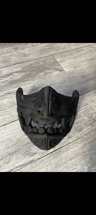 Маска зроблена на  3д принтері