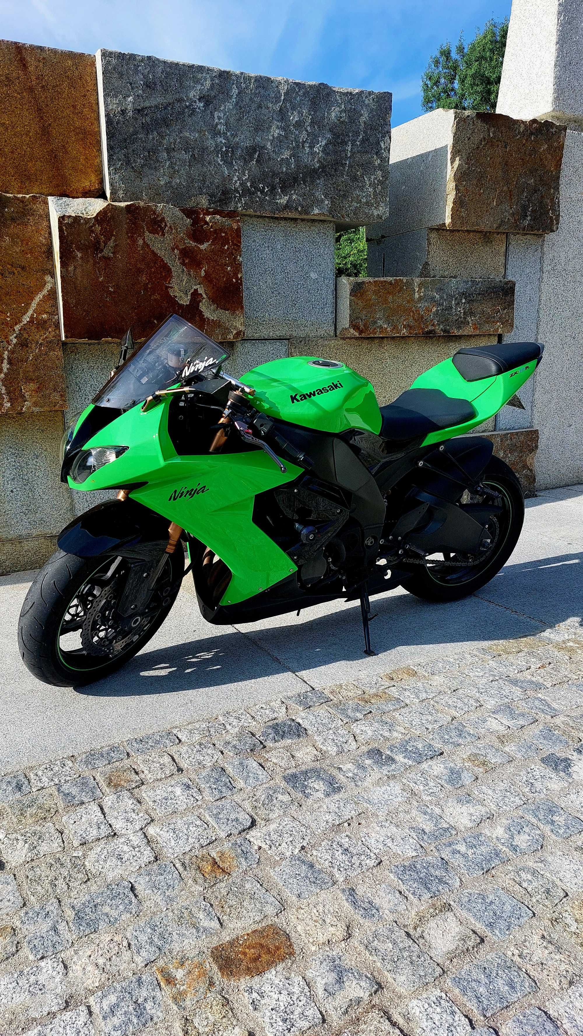Kawasaki ZX 10r .