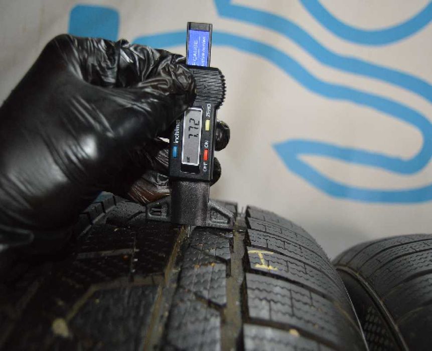 Шина 4шт R20 255/50 ROYALBLACK ROYALWINTER UHP 27/23 год 7.6 мм