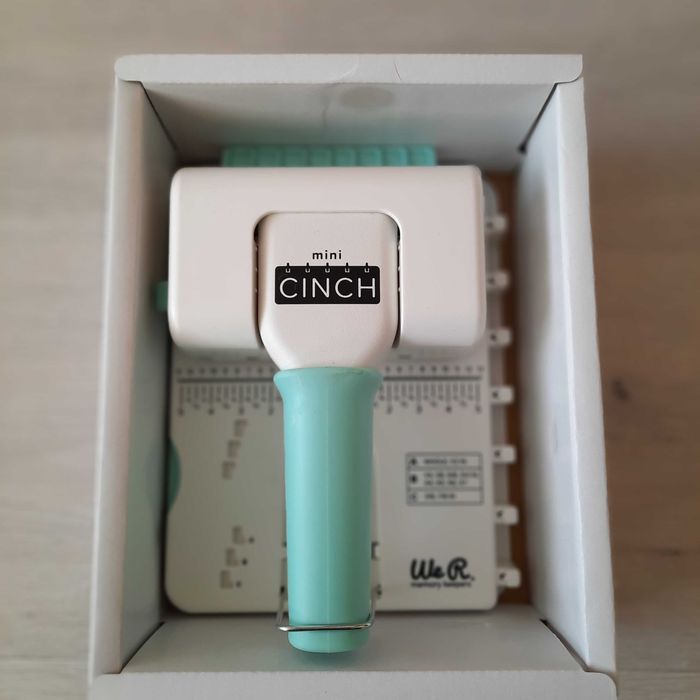Scrapbooking Mini Cinch - We R Memory Keepers