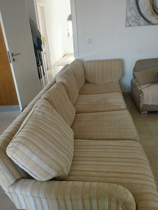 Sofá de 2,50m e 2 poltronas óptimo estado