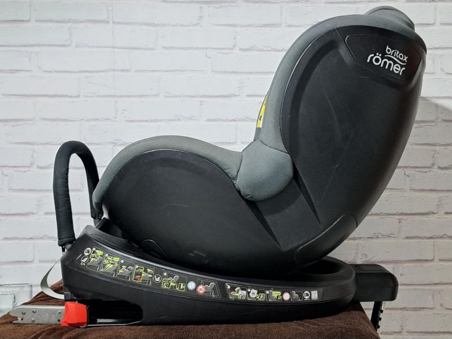 Fotelik obrotowy Britax Romer Dualfix 2R