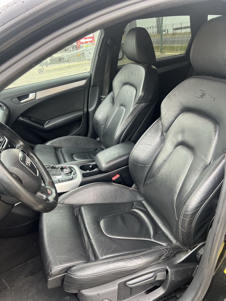 Audi A4B8 s line, parktronic, bi-xenon, nawigacja, skóra, czarny sufit