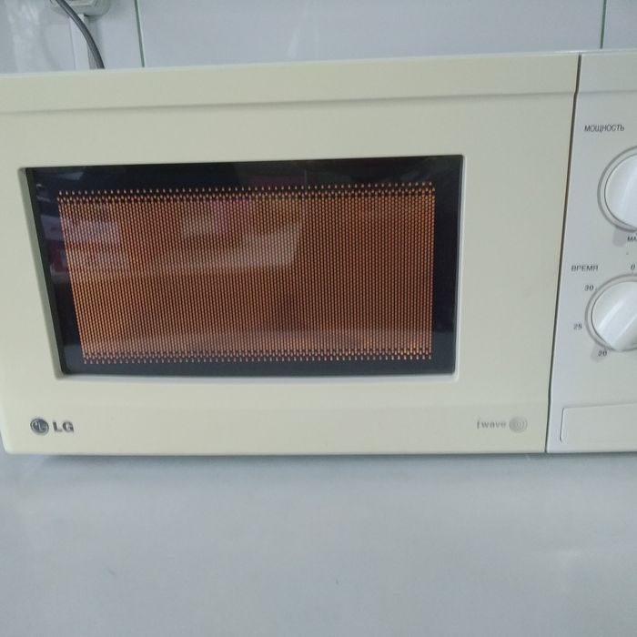 Микроволновка LG MS2021F, мікрохвильова піч LG робоча