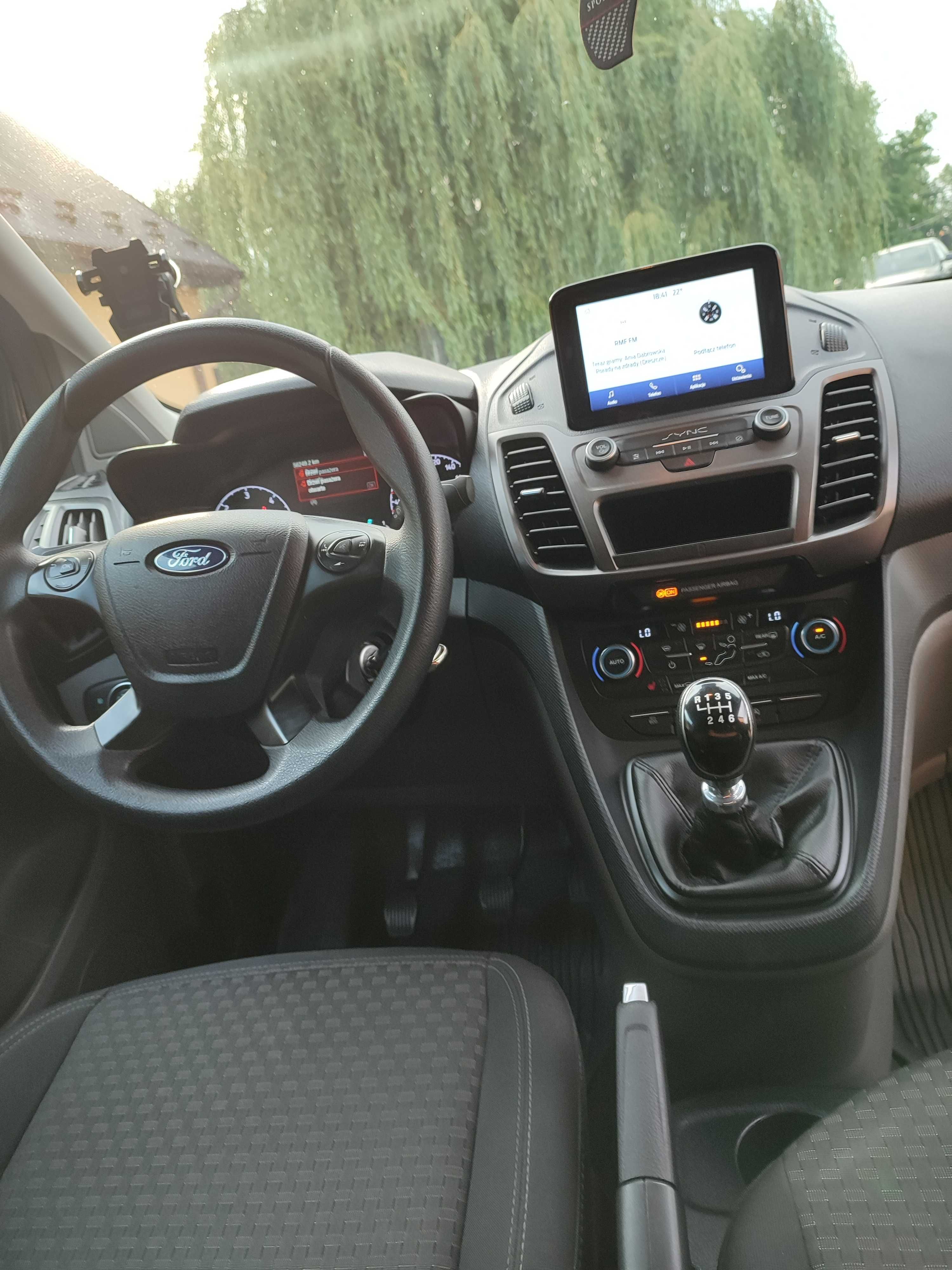 Ford Transit Connect wersja Long