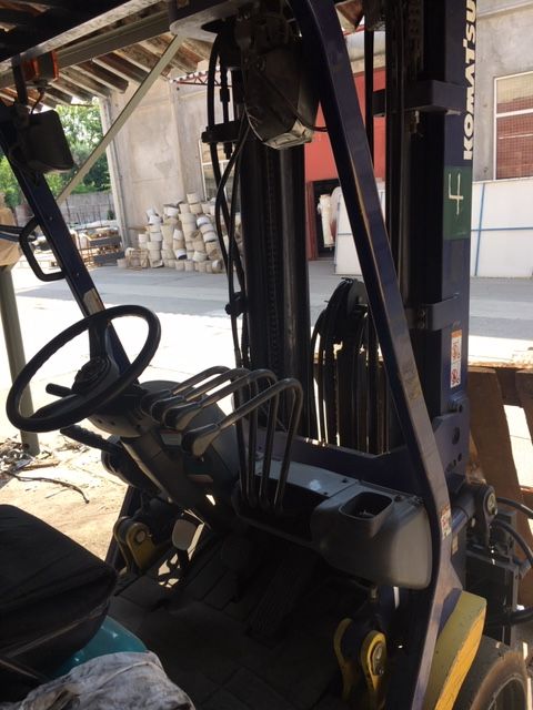 Погрузчик газовый Komatsu 3тн