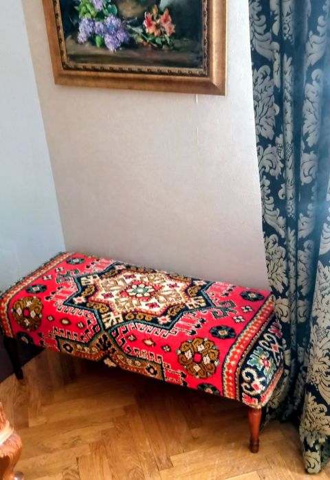 Пуфик Банкетка  или Мягкий стол  или Turkish  bench. или Ottoman coff