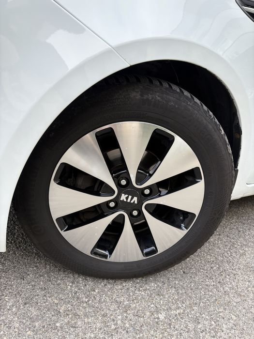 Продам KIA RIO (хетчбек, 2012 р.)