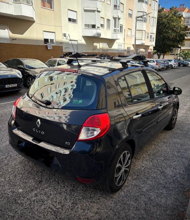 Renault Clio 1.5 DCI 5 portas preto