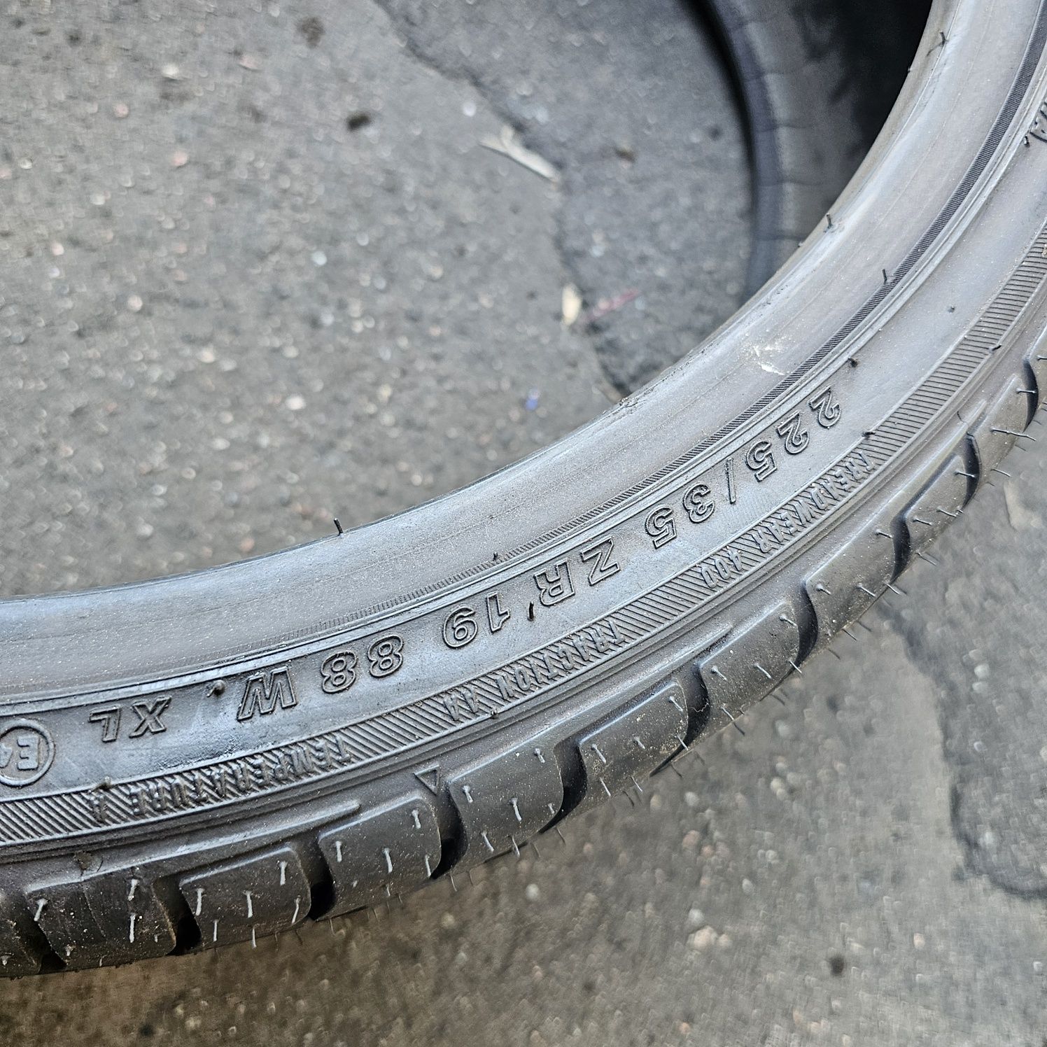 Шины 225/35 R19 88W Achilles atr sport 2шт.