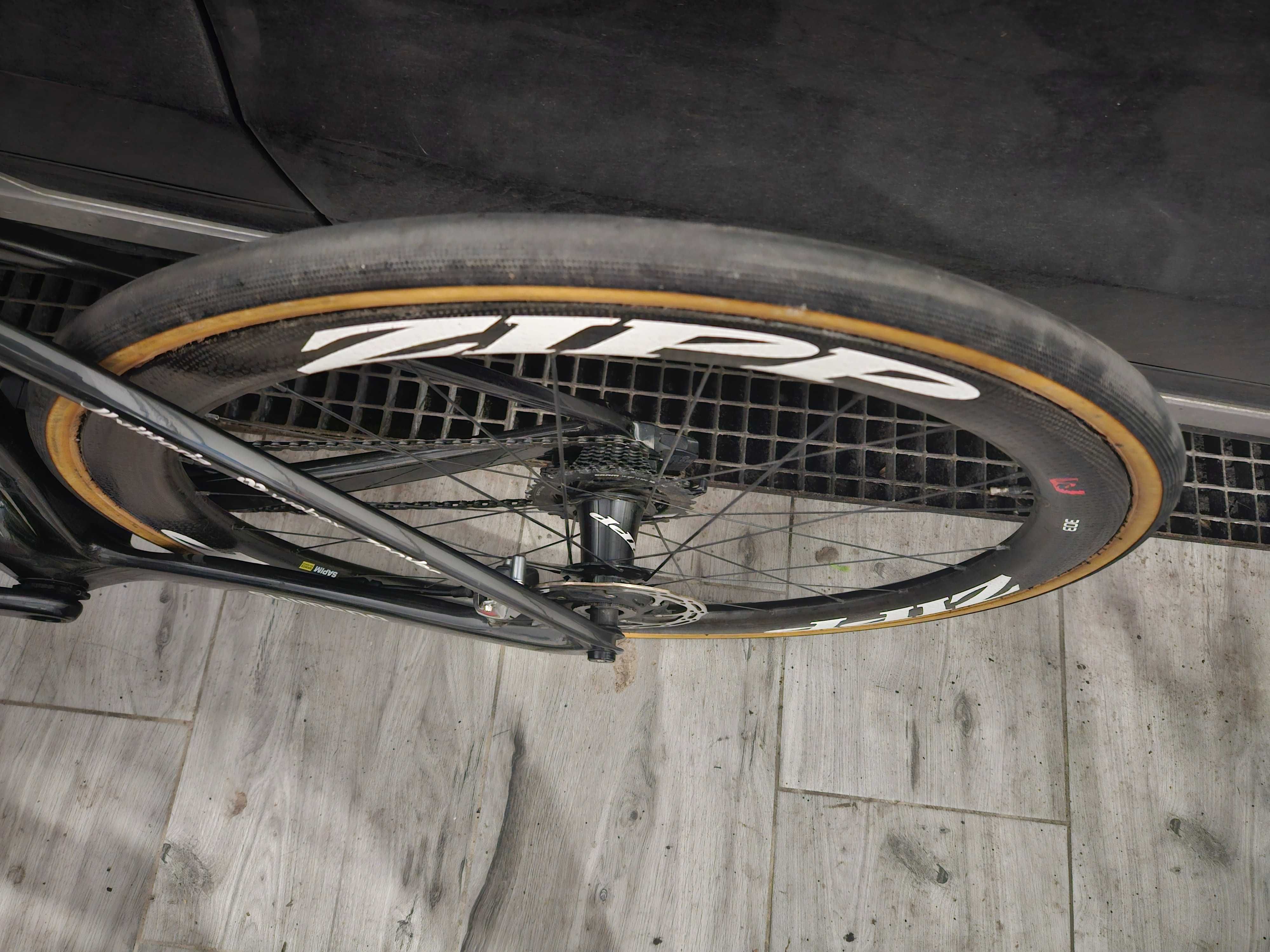 Koła Zipp 303 firecrest szytka