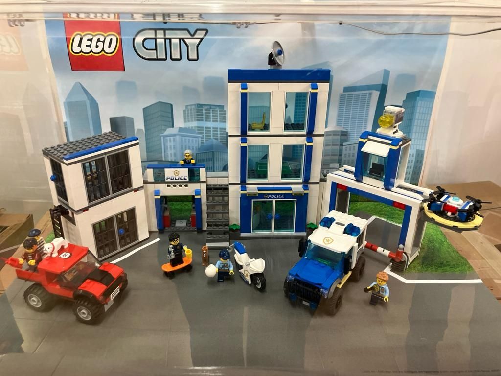 Lego City com mostruário