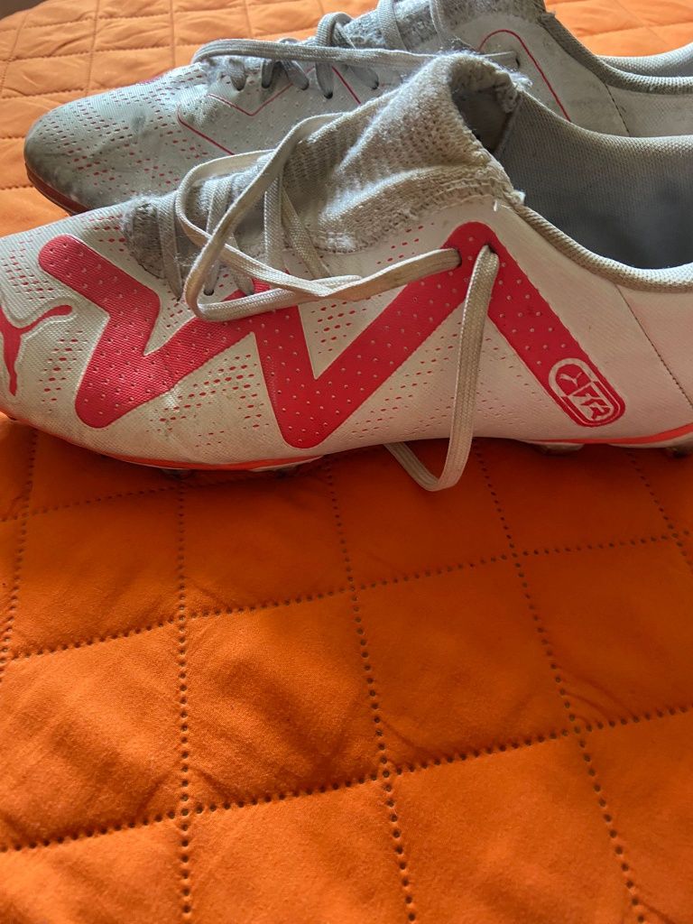 Chuteiras puma future