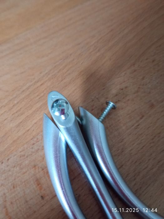 Uchwyty do mebli nowe