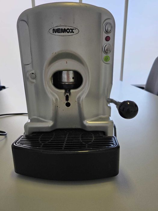 Nemox – Máquina de Café Expresso Manual (Vintage, Prata e Preto)