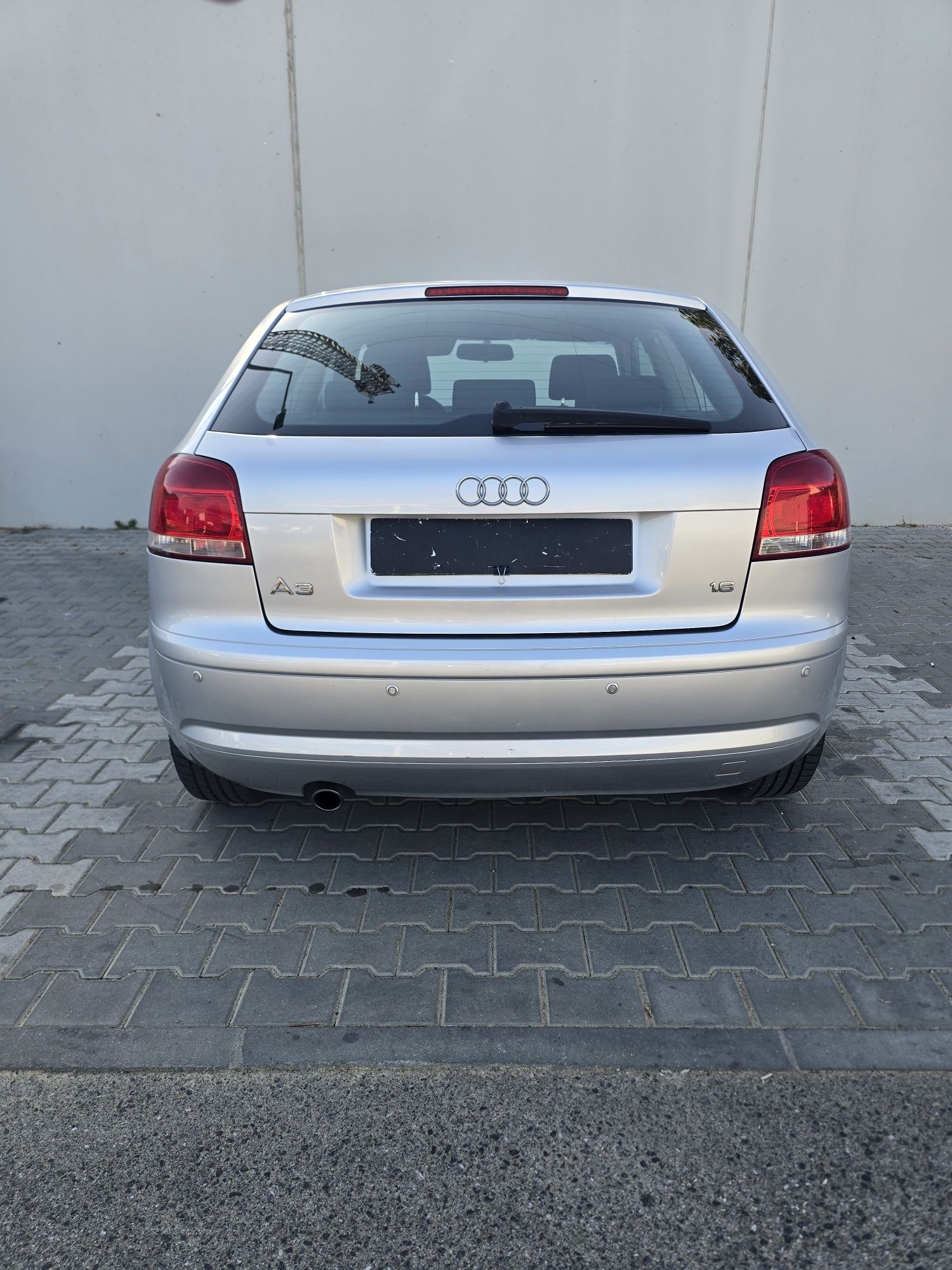 Audi A3 1.6 181mil kms