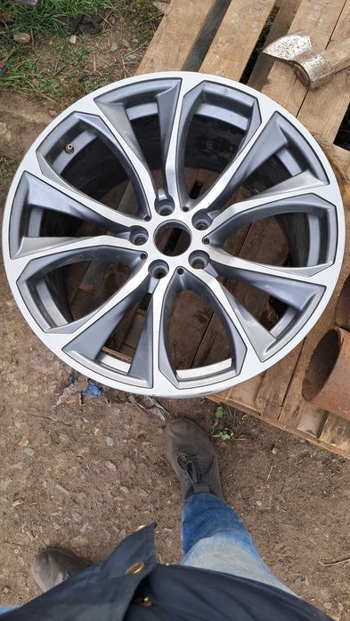 Диск на BMW 20x11j