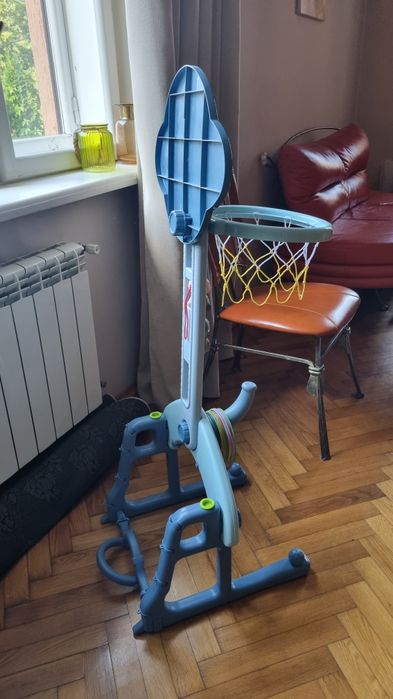 Дитячий баскетбол, футбол, хокей