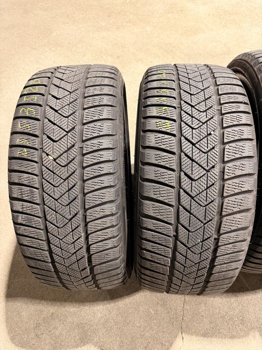Pneus Pirelli Sottozero3 235/35R20