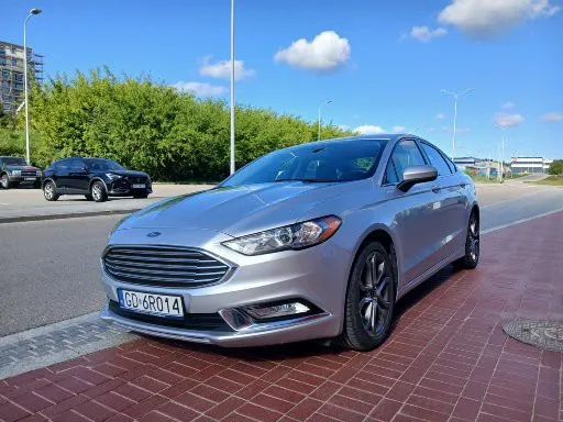 Ford Fusion /mondeo mk5 2017r. lift 2,5l benz. niski przebieg stan jak nowy.