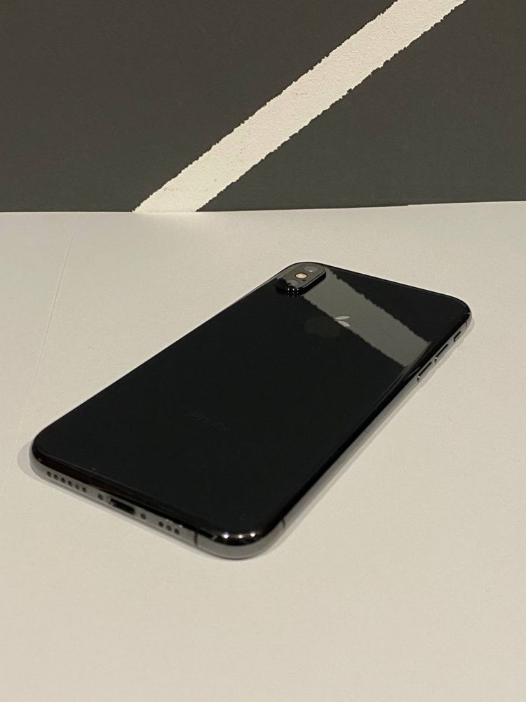 iPhone XS 64