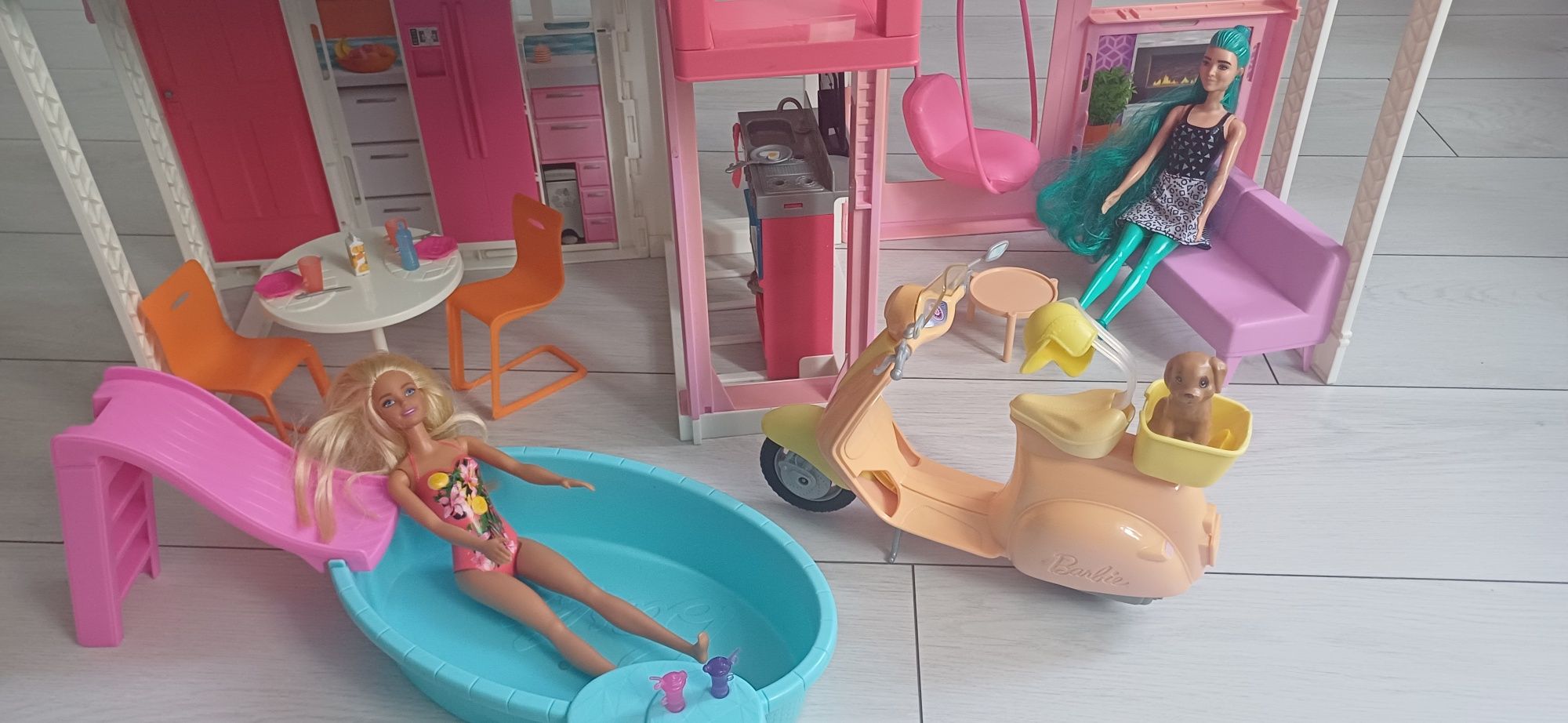 Domek Barbie gratisy lalka Dreamhouse